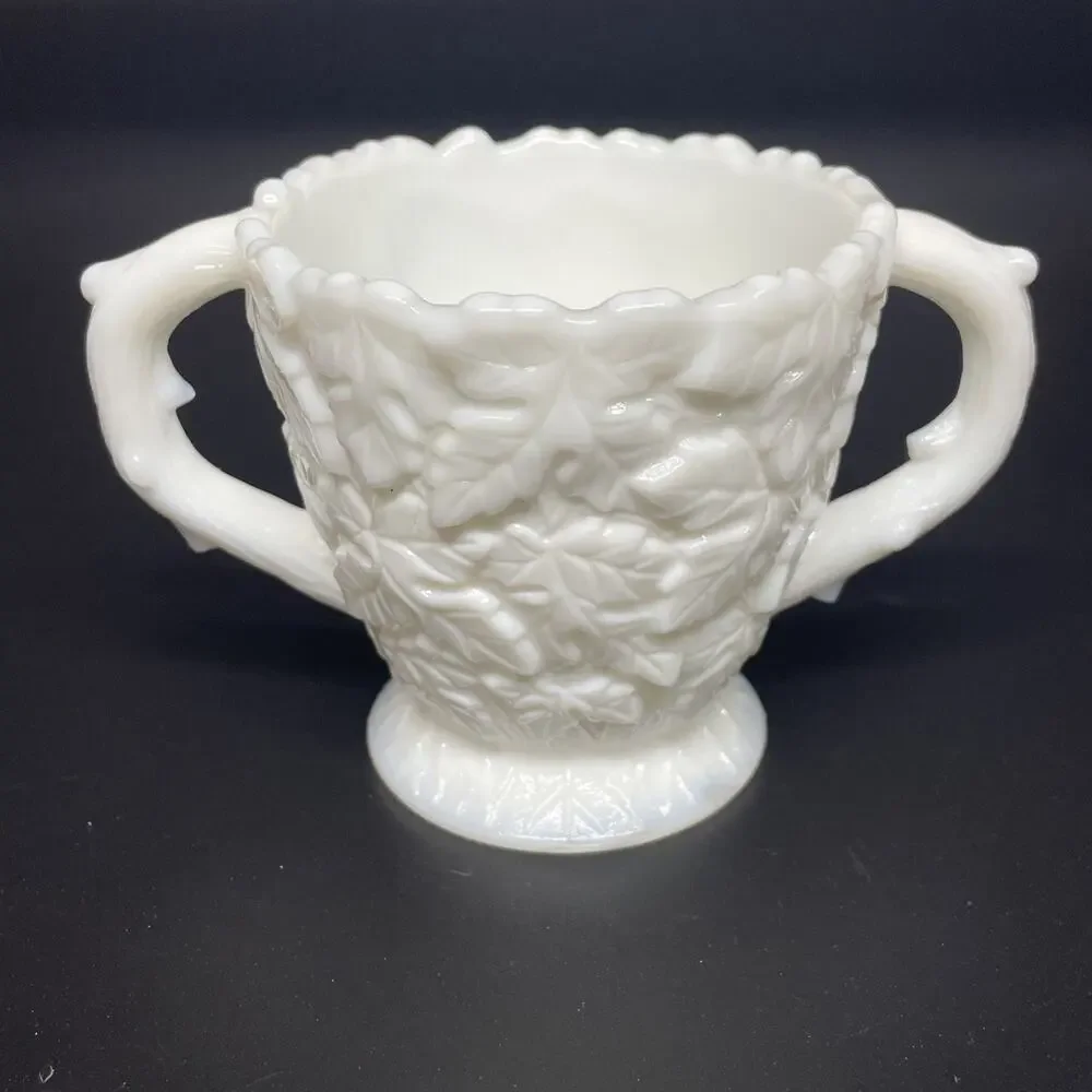 Vtg Westmoreland Milk Glass Sugar & Creamer Set Bramble Maple Leaf Pattern MCM